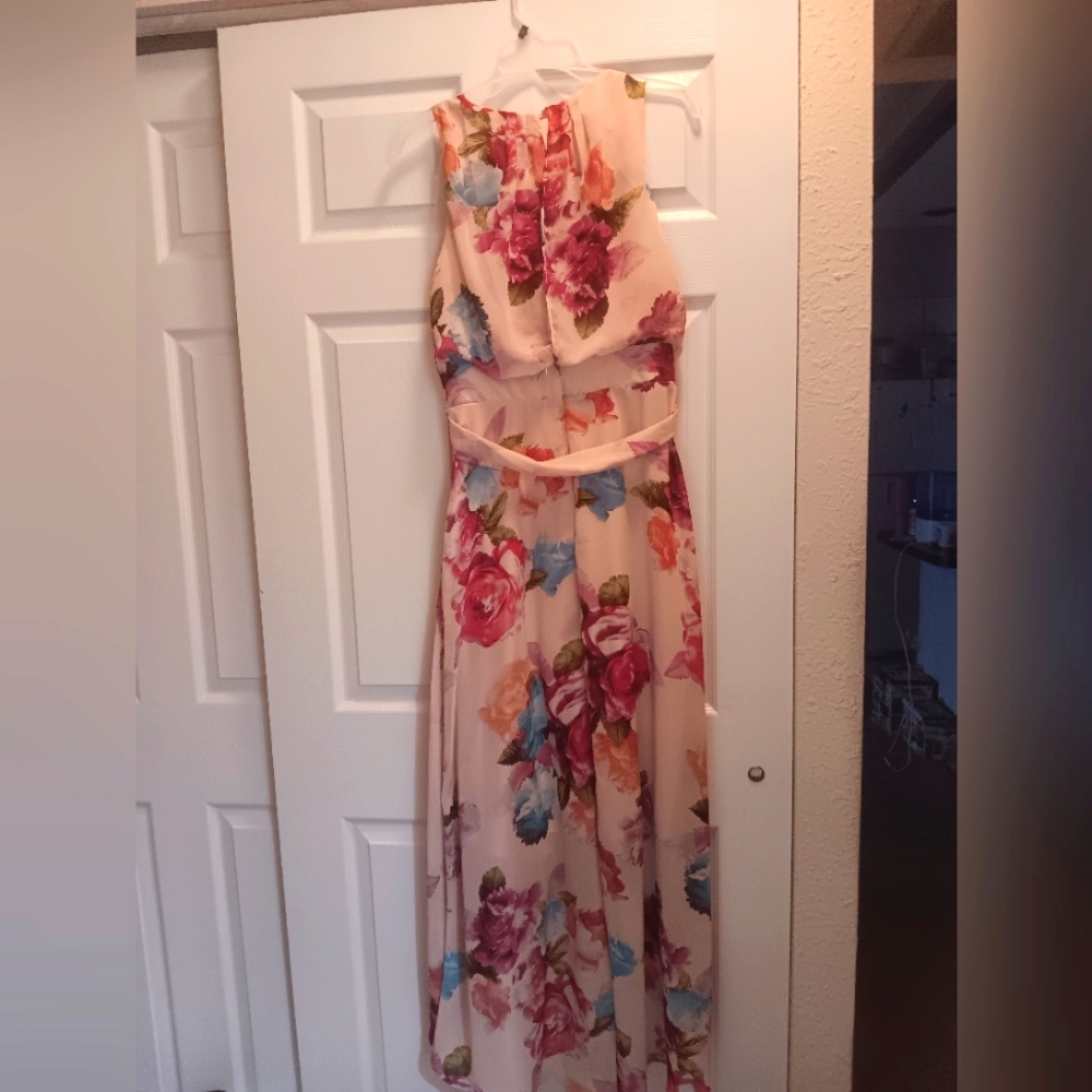 Floral Flowing Dreas